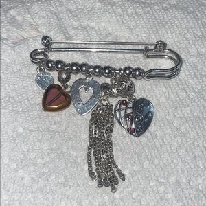 💕Safety Brooch Silvertone